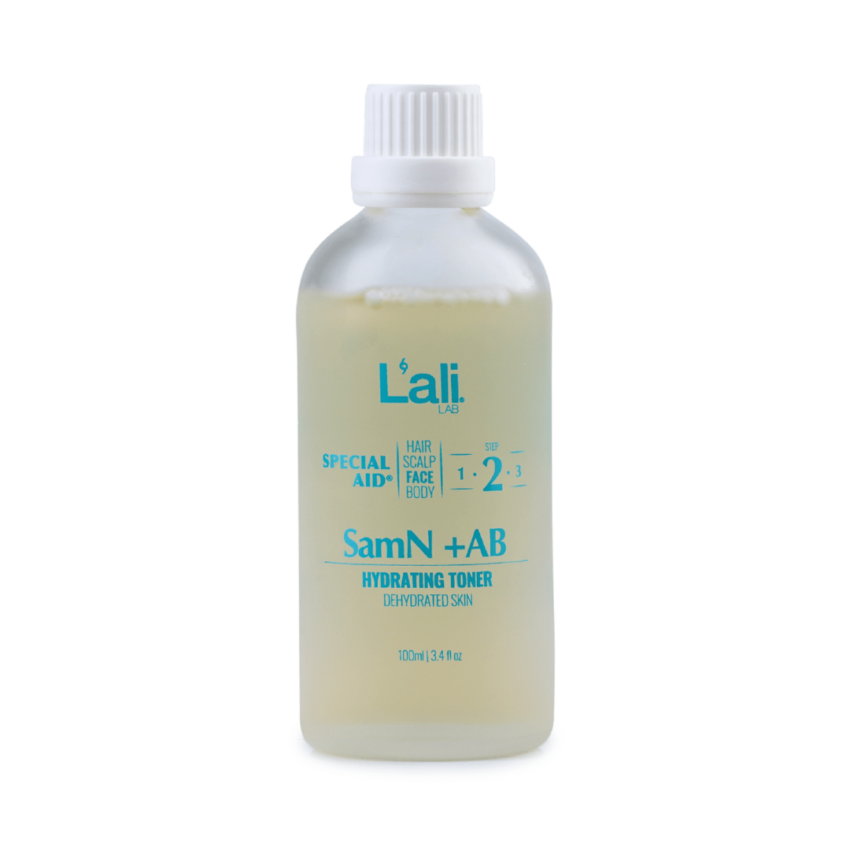 SamN +AB, 100мл – хидратиращ тонер за лице. Овлажнява, успокоява и балансира микробиома. Подходящ за дехидратирана и чувствителна кожа, включително околоочния контур. Използвай ежедневно.