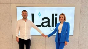 Николай Лазаров и Гергана Хрисчева разговарят как да защитим кожата си от външния стрес чрез персонализиран и синергичен подход.