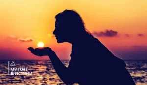 Дори в облачно време UVA лъчите проникват до 80–90% и вредят на кожата. Разбери защо защитата с SPF е важна всеки ден — за предотвратяване на стареене, пигментация и кожни проблеми.